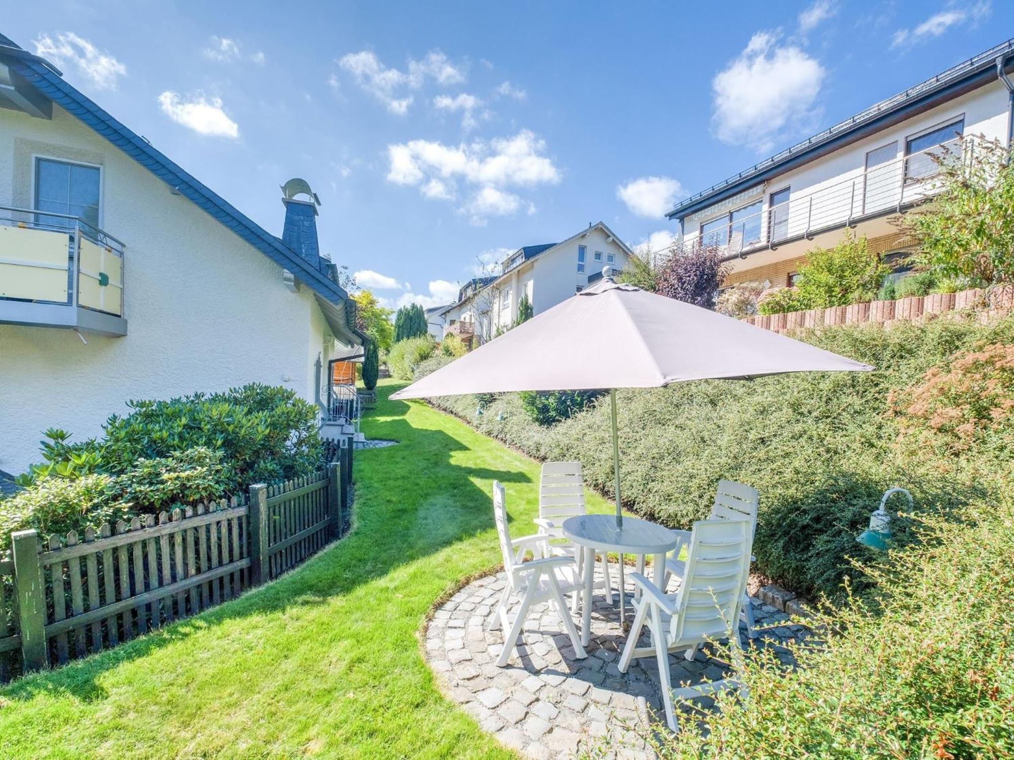 Modern Apartment In Schwalefeld With Garden ヴィリンゲン エクステリア 写真