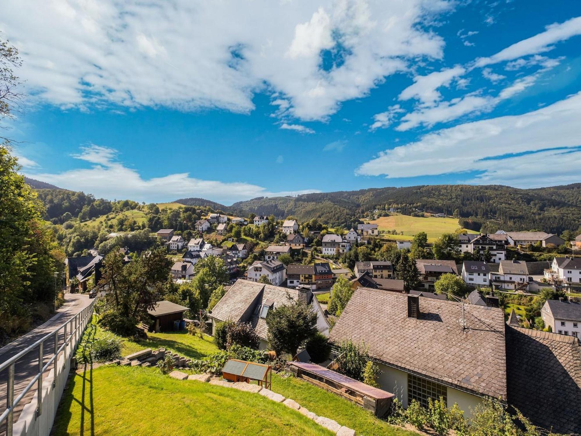 Modern Apartment In Schwalefeld With Garden ヴィリンゲン エクステリア 写真